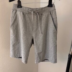 Lululemon Shorts Gray Fleece Men’s Medium-Preowned